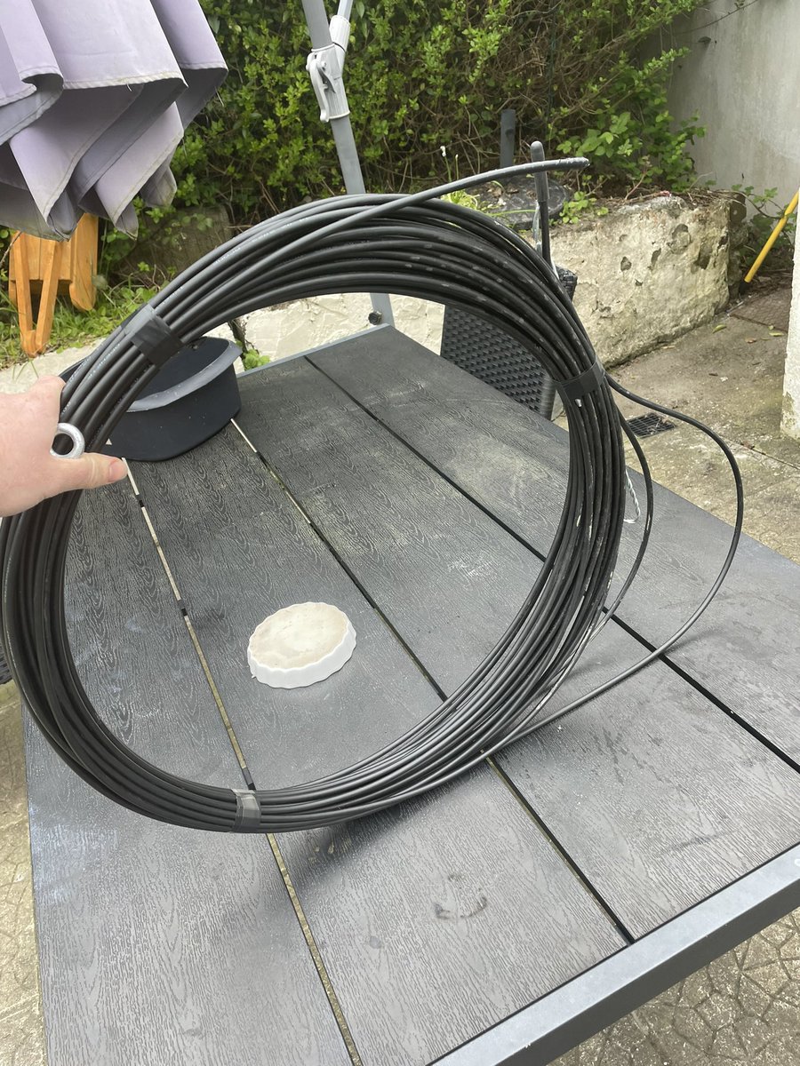 danielk1991's tweet photo. Mum recently took out fiber broadband with @SkyIreland An engineer from @openeir / @group_kn called today to install. They said they couldn’t because of house insulation was told to find someone else to do it. What’s my 70 year old mum supposed to do with fiber wire and brackets. https://t.co/YEGsYkErQa