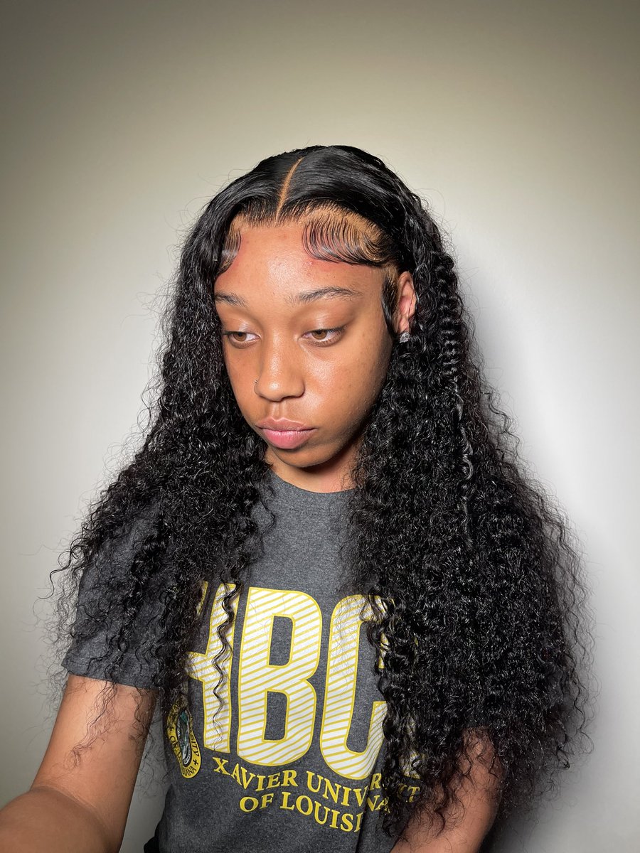 thatssjustflo's tweet photo. https://t.co/mUdKpBujJ6 for bookings and hair extensions ✨ #XULA #xula #xula23 #xula24 #xula25 #xula26 #nola #nolahairstylist https://t.co/87G8kYgaRI