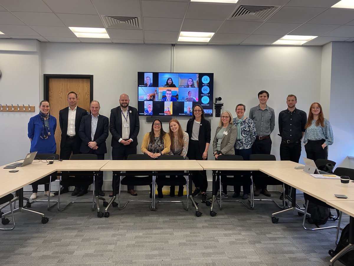 LDN_environment's tweet photo. Yesterday we joined partners for the second meeting of the Surface Water Strategic Group! 💧

The meeting highlighted great progress towards the development of London Surface Water Strategy, following the London floods of 2021.

@thameswater @LondonFire https://t.co/Sl2wk2BKXn