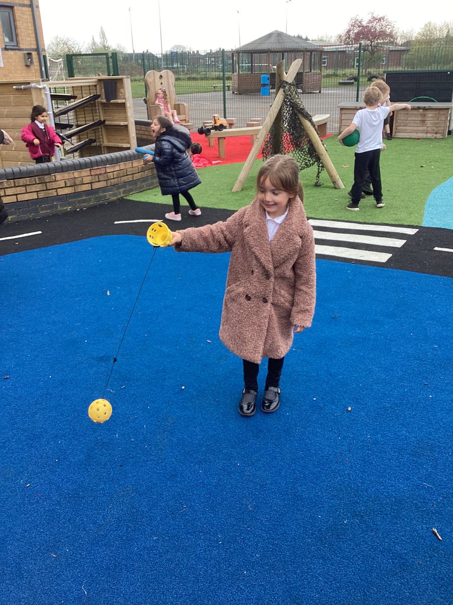 MrsEvansYRMLP's tweet photo. A lovely first week back with our friends 🌟 @MabLanePri https://t.co/woJ0Obnnm0