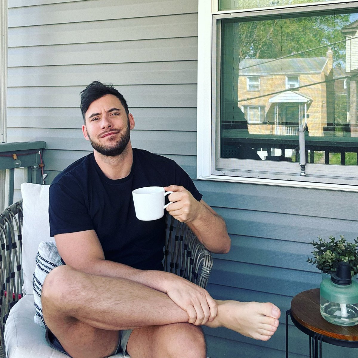 Come have coffee with me on the porch babe 😍❤️🫶🏼