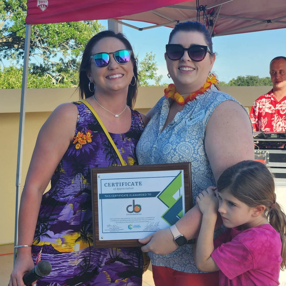 We are extending a thank you to everyone who came out and made our "Taste of Lakeland" 21st Annual Luau a huge success!!

Our member restaurants provided delicious bites and drinks, and our guests came with their finest Hawaiian shirts!