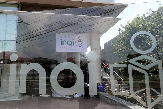 bl_ibarra's tweet image. Las funciones del INAI no pueden ser sustituidas. Somos un organismo autónomo, tecnico y especializado que garantiza, de manera imparcial, los derechos que tutela; nuestras facultades no se limitan al Poder Ejecutivo.

La democracia solo es real donde existe transparencia