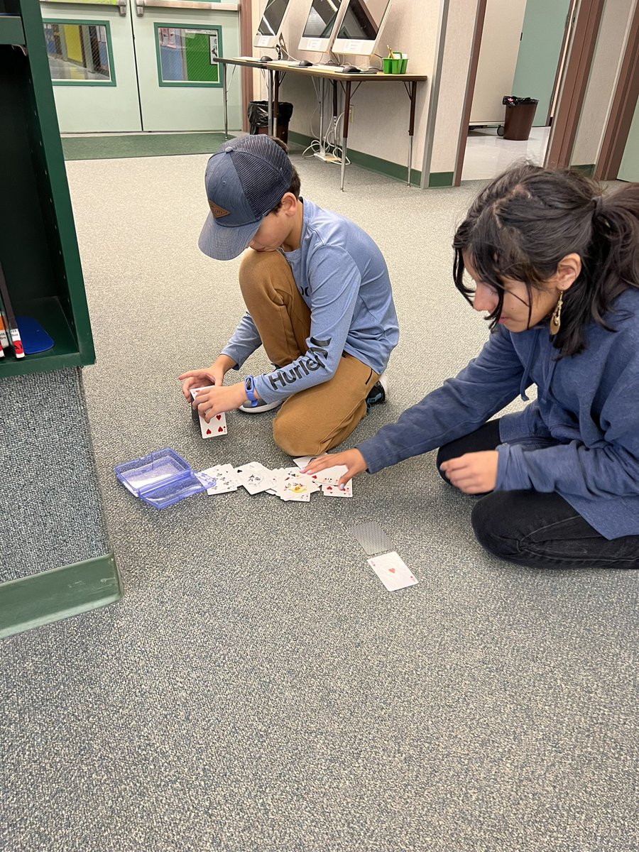mrsvroque's tweet photo. This week on eSports, the SS did a team building activity. Also, we talked about the eSport positions and a sprinkle convo about branding. Then of course some Game Time. The “fastest hour of my life” comments kept coming. #esports #laesrocks @chaix_mike @MrDAlcala @gdiazz https://t.co/DfqBEq7urN