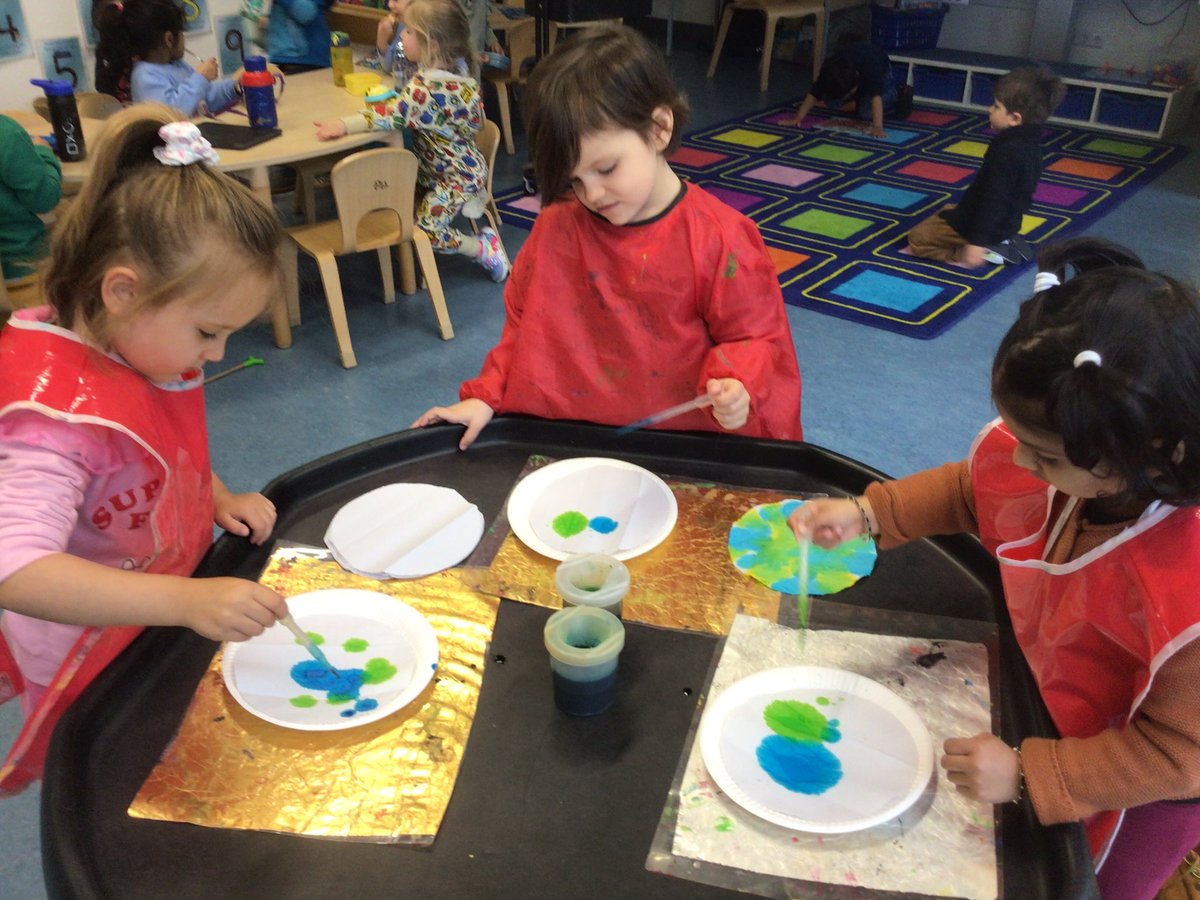 BSNJSV's tweet photo. Earth Day 2023
A day full of seed planting, greenhouse visiting, ink dripping fun! Developing an awareness of caring for our planet with our youngest learners #JSVFoundation1 #EarthDay #caringfortheenvironment ๐ฑ https://t.co/Q4UmXloo7O