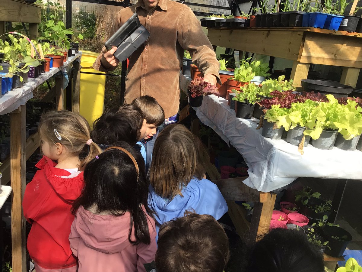 BSNJSV's tweet photo. Earth Day 2023
A day full of seed planting, greenhouse visiting, ink dripping fun! Developing an awareness of caring for our planet with our youngest learners #JSVFoundation1 #EarthDay #caringfortheenvironment ๐ฑ https://t.co/Q4UmXloo7O