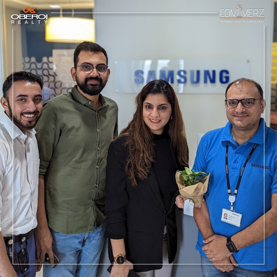 oberoirealty's tweet photo. This Earth Day, we celebrated our commitment to conserving the bounties of Mother Nature by presenting clients at International Business Park with the precious gift of a sapling. We are grateful to share this vision of a green planet for generations to come. Happy Earth Day! https://t.co/jXhN7E2C1y