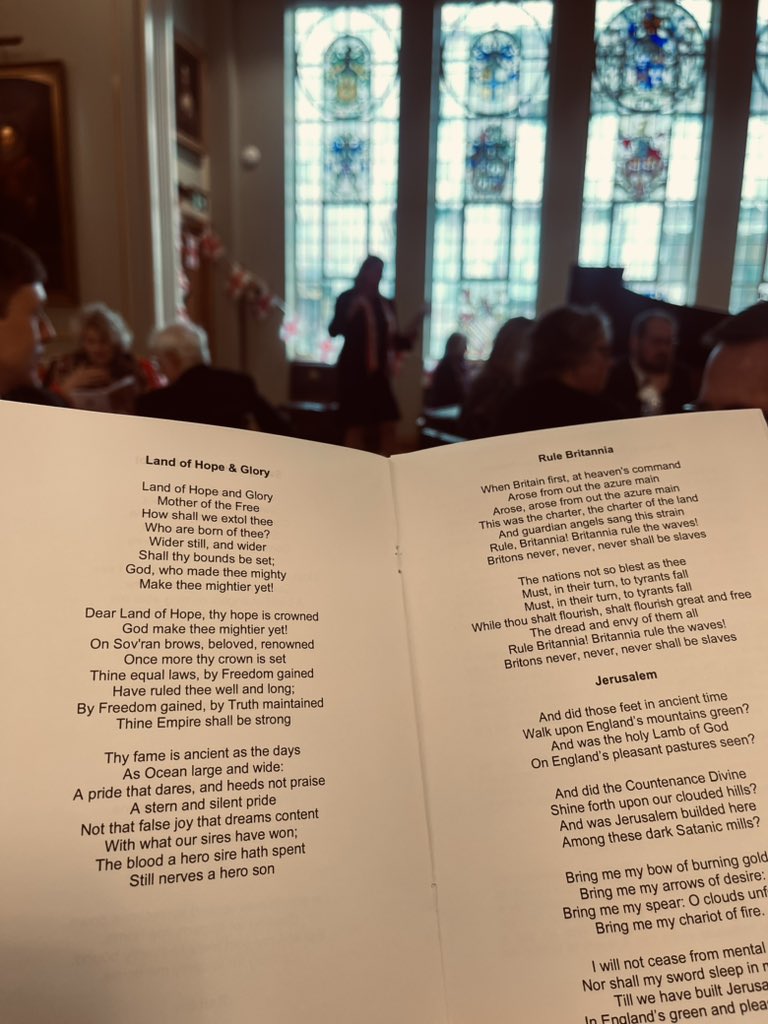 PaintersCompany's tweet photo. Fantastic St George’s day service and lunch today finished off with a patriotic sing song 🏴󠁧󠁢󠁥󠁮󠁧󠁿 https://t.co/Bj0hWwOjlm