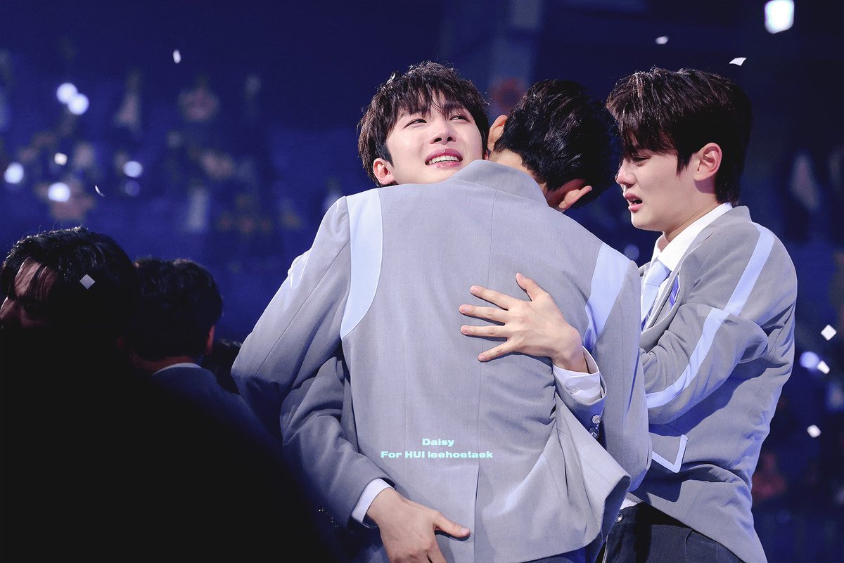 230420

고생했고..
고맙고... 사랑해
후이야 🤍

#이회택 #LEEHOETAK 
#후이 #HUI