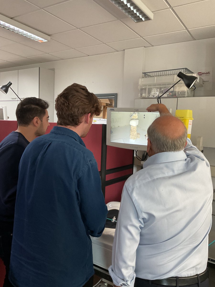 SurgerySkills's tweet image. Fantastic 2 days of RCS Basic Surgical Skills. The way to develop good technique.
To book on our next course 18-19 July 2023 see our website wimatcourses.cardiff.ac.uk/general_surger…
@HEIW_NHS @RCSnews 
#basicskillsmatter #learnfromthebest