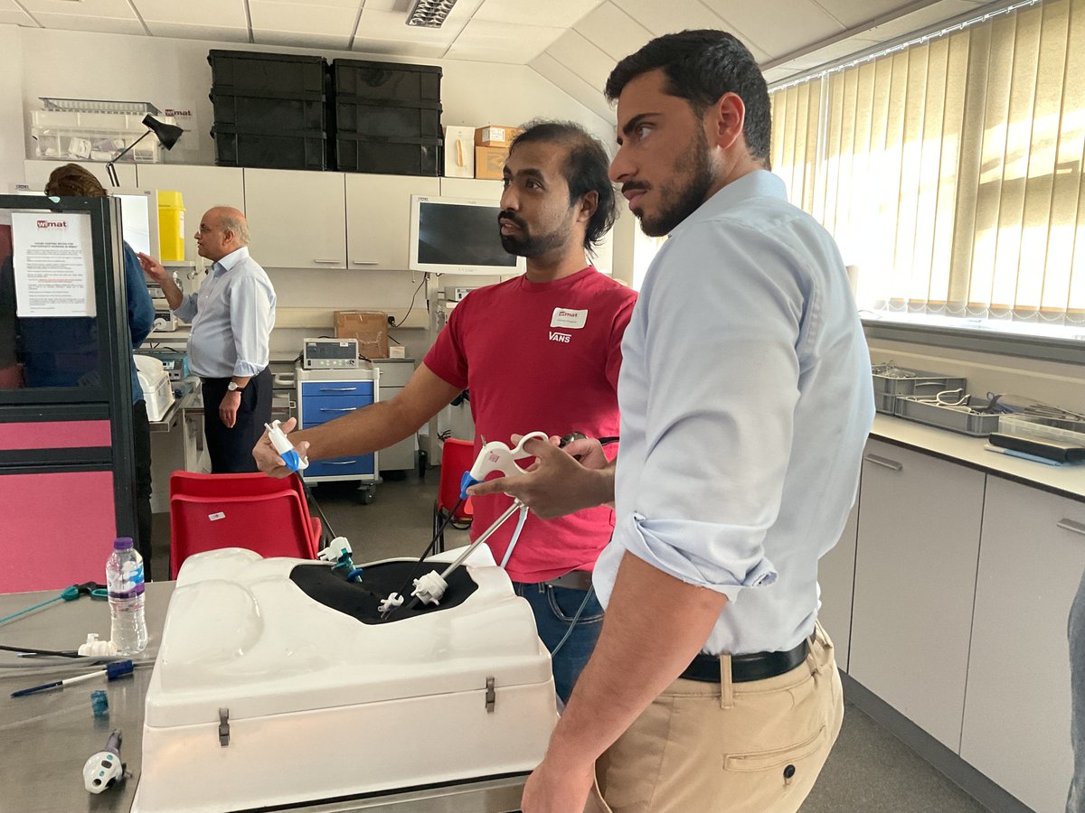 SurgerySkills's tweet image. Fantastic 2 days of RCS Basic Surgical Skills. The way to develop good technique.
To book on our next course 18-19 July 2023 see our website wimatcourses.cardiff.ac.uk/general_surger…
@HEIW_NHS @RCSnews 
#basicskillsmatter #learnfromthebest