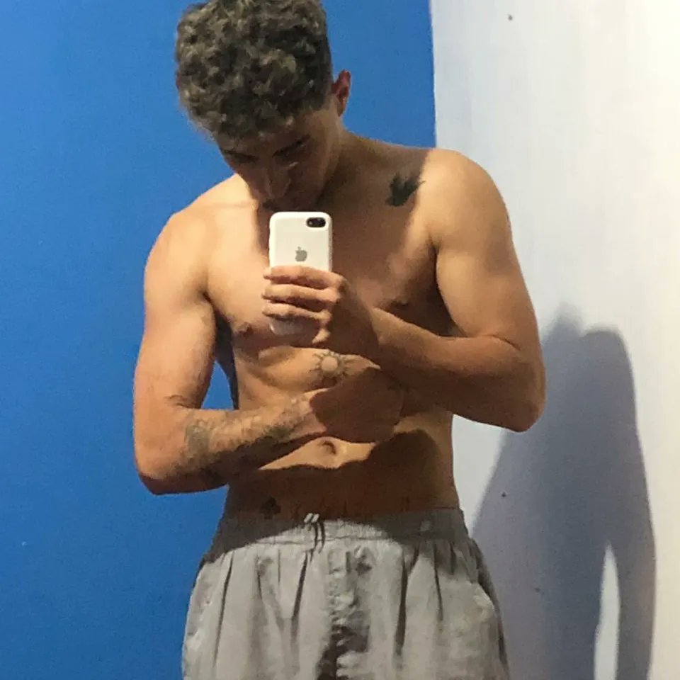aresblack_xxx's tweet photo. Ámate a ti mismo 🔥 ¿me siguen?
#onlyforfans #fansignonly #onlyfansfans #fansly #fanslycreator #fanslymodels #fanslybabe #newpost #newpost📸#newpostalert #newposttday #newposter #adultcontent #adultcontents #adultcontentonly #sigueme #siguemeahora #sigueme👈 #bulge #bulgegay https://t.co/a0m5As8k94