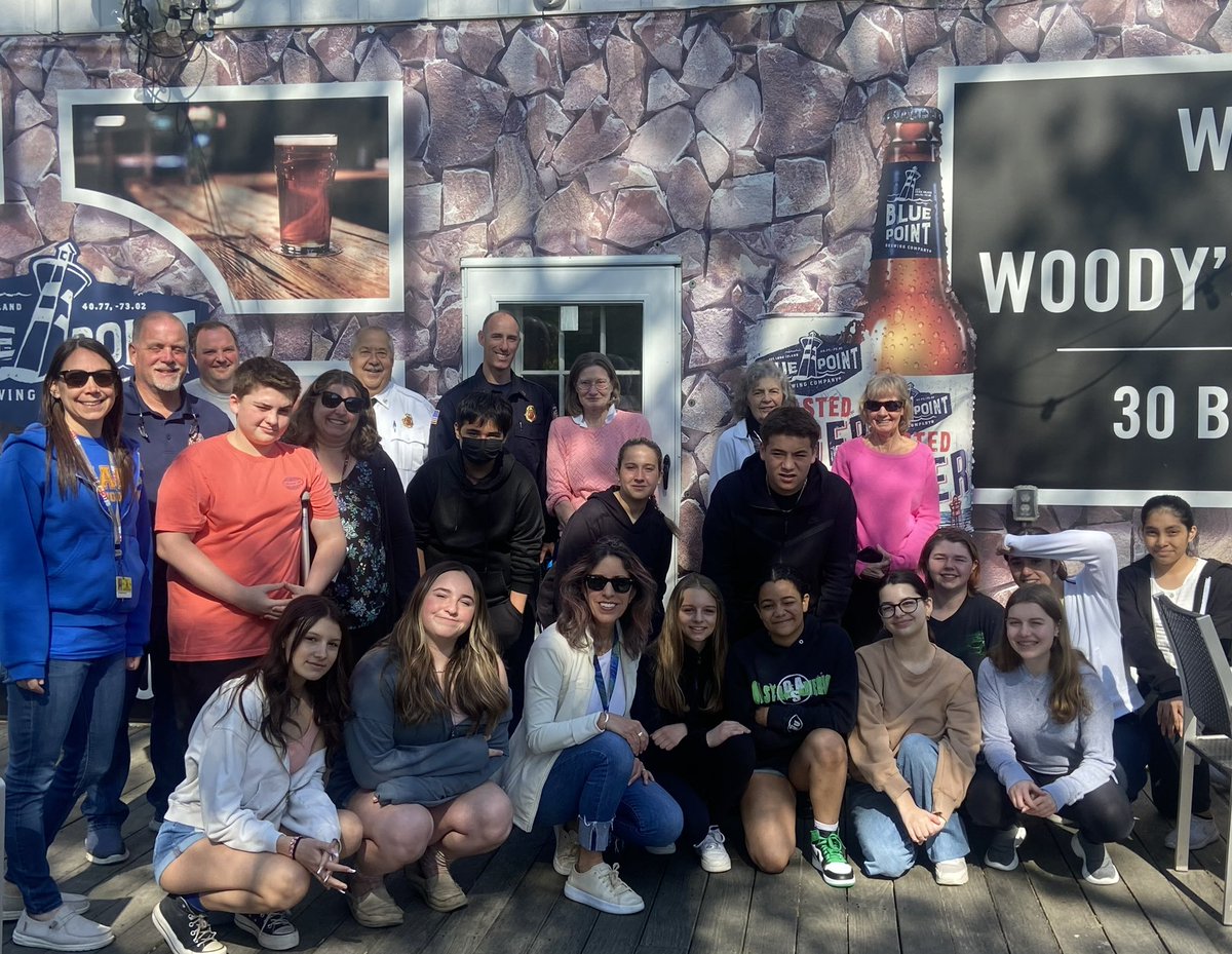 Thank you to Woody’s Restaurant for allowing 8th grade to play the roles of servers, waiters, and customers.  It was a great experience that we got to share with community members. <a href="/FSDVikings/">Farmingdale School</a>  <a href="/FSD_MrsConklin/">Mrs. Conklin</a>