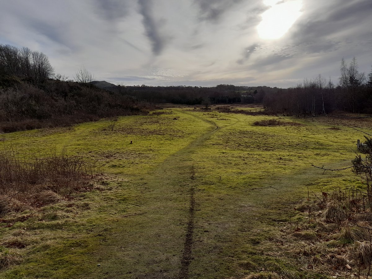 Greenspace stretching from Kettil’stoun Mains field to the Lagoon and the banks of the River Avon is under threat.

Once the site of the Battle of Linlithgow Bridge but now it is a haven for wildlife, walkers and swimmers. Let’s stop it becoming a building site.