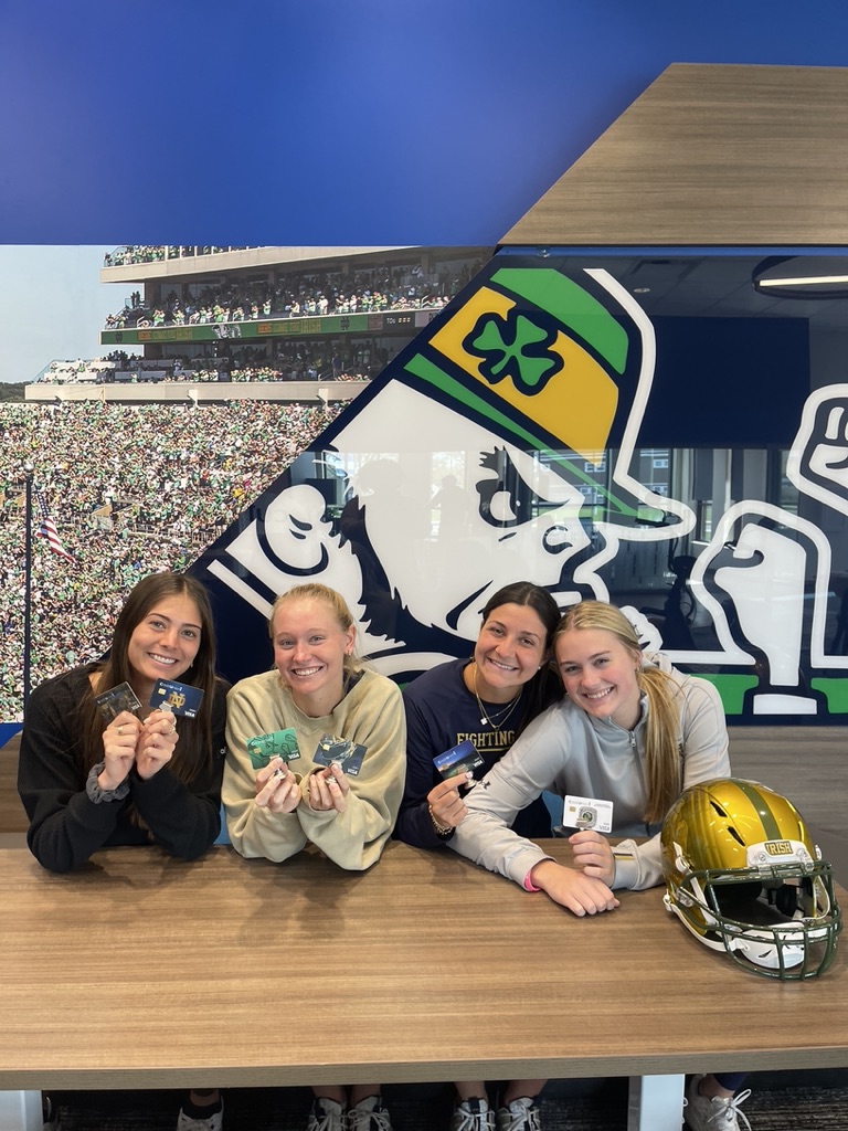 ssforzo's tweet photo. Credit Union 1 is the Official Banking Partner of Notre Dame Athletics, and when I opened my checking account, I got to chose my own design and receive  perks like 20% cash back with my first use at the Notre Dame bookstore and free Amazon Prime for one year.  #CU1Irish #ad https://t.co/DrcFdTJHEo