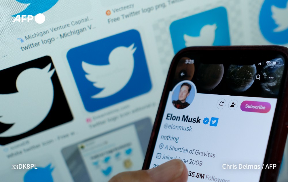 ما القاسم المشترك بين البابا فرنسيس ودونالد ترامب وبيونسيه؟ جميعهم فقدوا الخميس العلامة الزرقاء لتوثيق حساباتهم على #تويتر، بعدما نفذت المنصة المملوكة لإيلون ماسك تهديدها بسحب هذه الشارة من أي حساب لا يدفع صاحبه مقابل التوثيق.

u.afp.com/i6hL #فرانس_برس

✍️ <a href="/JulieJammot/">Julie Jammot</a>