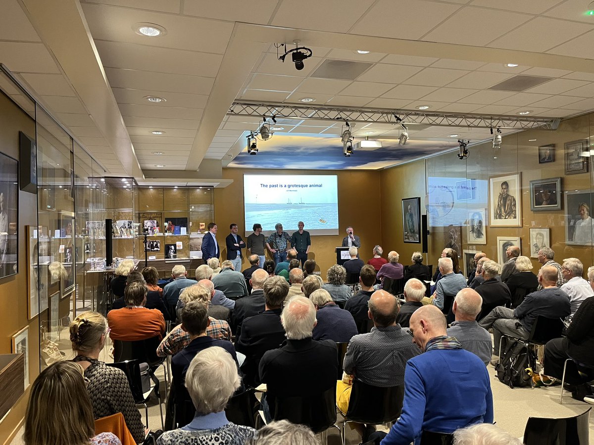 devrijefries's tweet photo. Het was een mooi Sieperda symposium! Verhalen verschijnen in De Vrije Fries 2022 https://t.co/QeKZAkRpwG