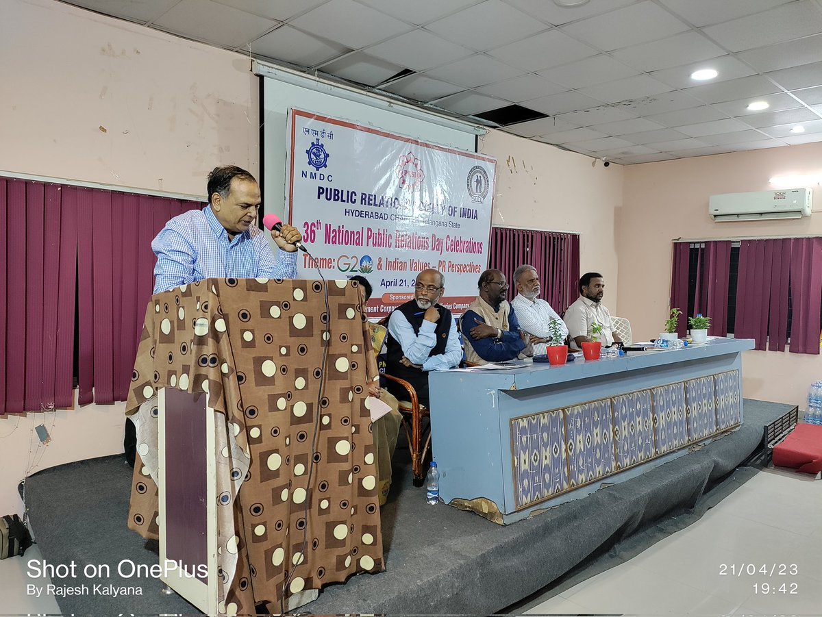 PRSIHyd's tweet photo. Dr. S.K. Joshi, Former Chief Secretary, Government of #Telangana Chief Guest delivers the Key Note address on the Theme during the 36th National PR Day Celebrations held at Press Club, Hyderabad
@DrAjitpathak1 @vybobby @PRSIWomenWing @nmdclimited @PRO_SCCL #PublicRelations https://t.co/VoTVfg4ACL