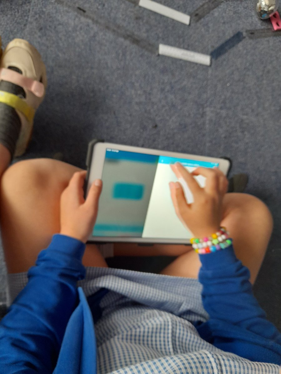 MGLWorld_Neil's tweet photo. This afternoon @GSPSIndia @GSPSRussia have been finishing off their sphero projects. Today they created their mazes and coded a Sphero Bolt around it. #GSPScomputing https://t.co/MsfDciRIT2