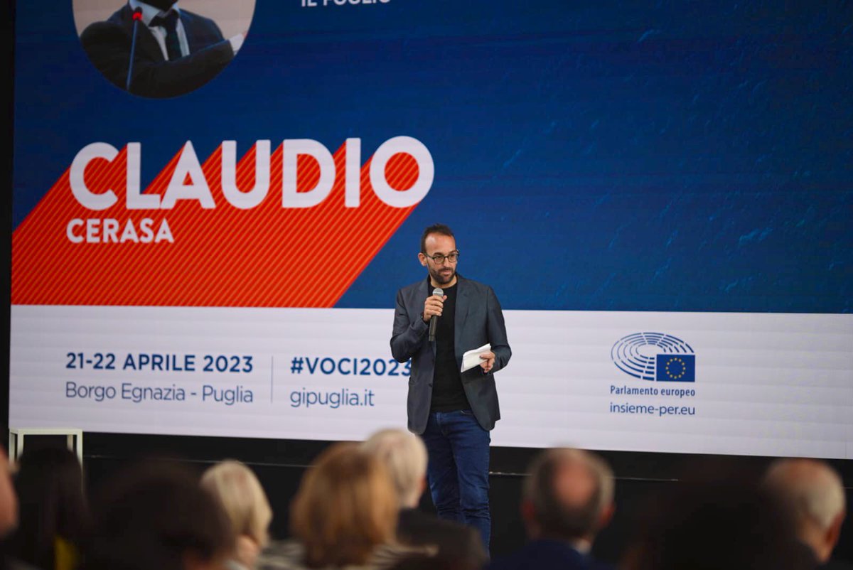 GIConfindustria's tweet photo. Orizzonti Economici #VOCI2023 | I riflessi della guerra sull’economia, quali sono i principali risvolti? IA, chip e terre rare: asset strategici delle due rivoluzioni green e digital?
Ne abbiamo parlato con Claudio Cerasa, Fabio Tamburini e Giuseppe De Bellis
Guarda la gallery⬇️ https://t.co/Irzj5mjsus