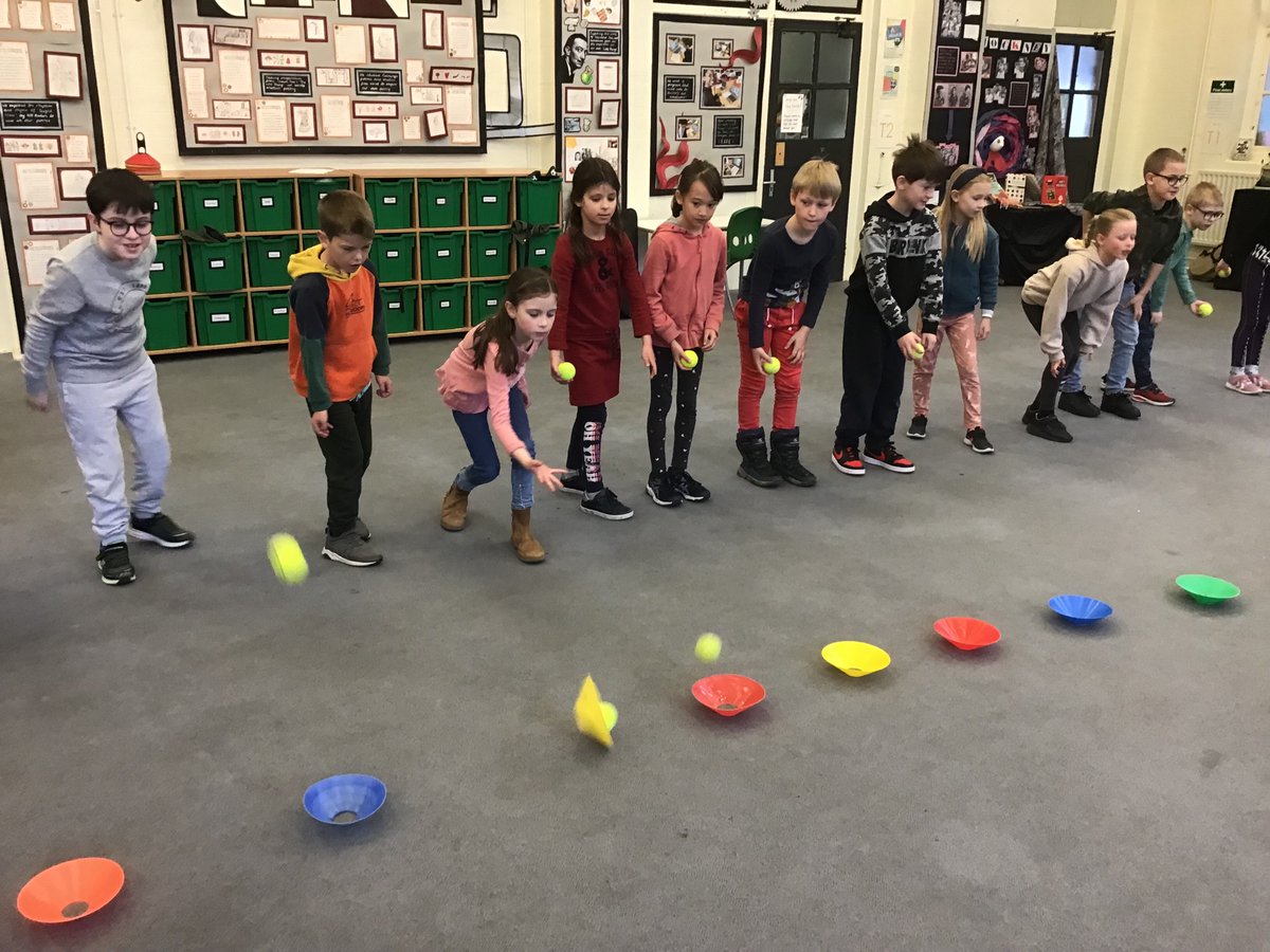 Year 3 having a great time working on ball skills for cricket. #fitness