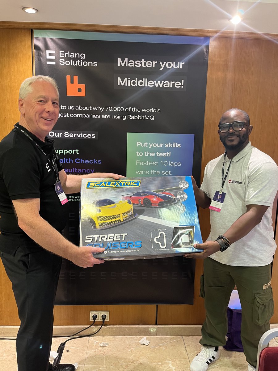 2 fast 2 handle! 🔥🏎
<a href="/olasemo/">Oladipo Olasemo</a> rocks! He did 10 rounds in just 16.12 seconds at our #RabbitMQ booth at #ElixirConfEU, winning the prize. 
Well done! 🙌 ✌️