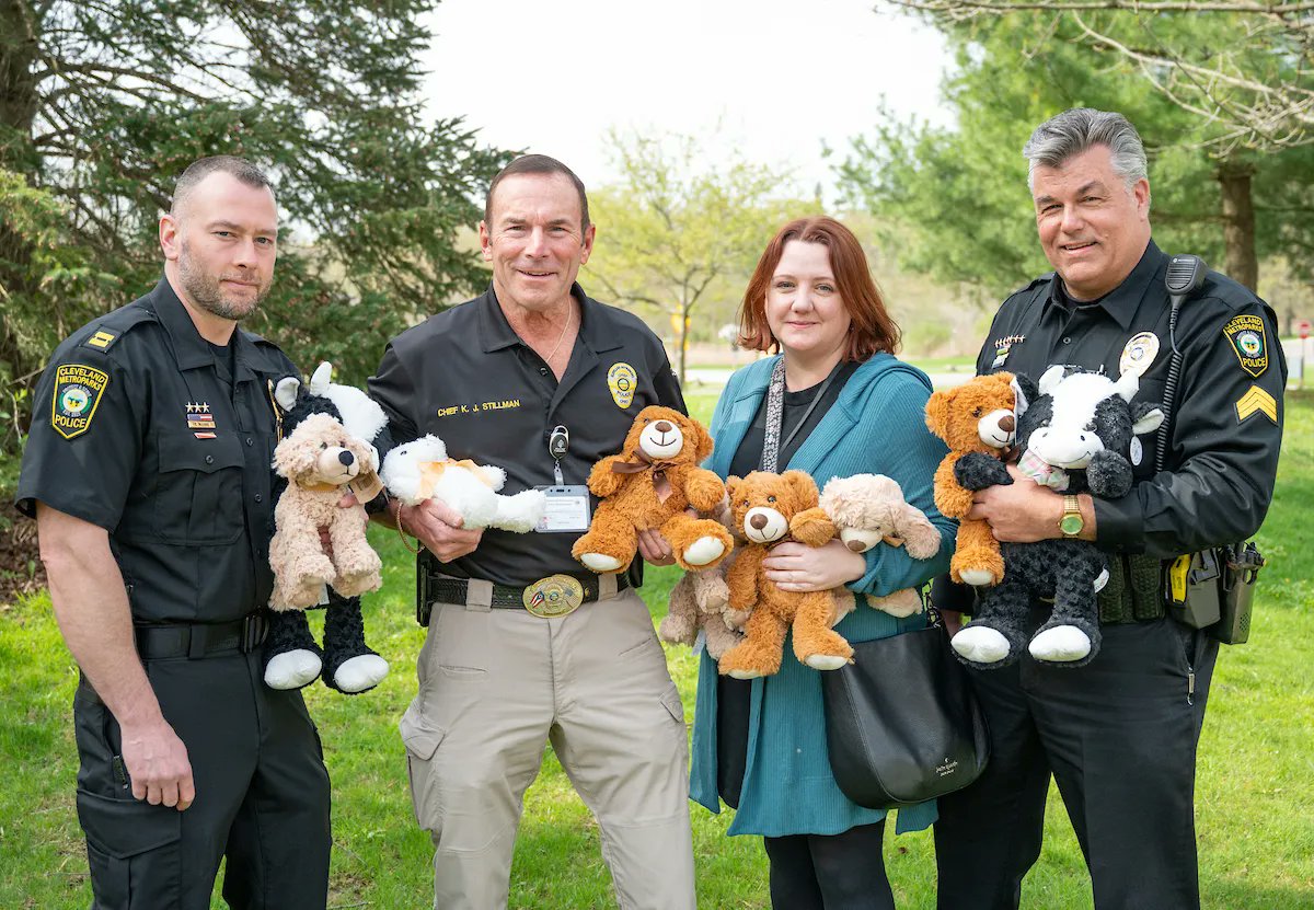 clevemetroparks's tweet photo. Thank you Cuyahoga County partners for donating over 80 stuffed animals to Cleveland Metroparks Police Department to provide comfort to children in police response situations. https://t.co/gfoy9dwvW4