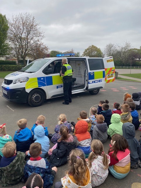 AcademyWalton's tweet photo. Thank you @WestYorksPolice for your visit! PC Paul T, PC Paul G and PC Craig S visited our EYFS children today to support our topic of 'We Are Inspirational'. It was a brilliant morning and a wonderful learning opportunity for the children ๐๐ฎ๐ปโโ๏ธ๐๐จ #WPAEYFS https://t.co/giUCpVTP4l