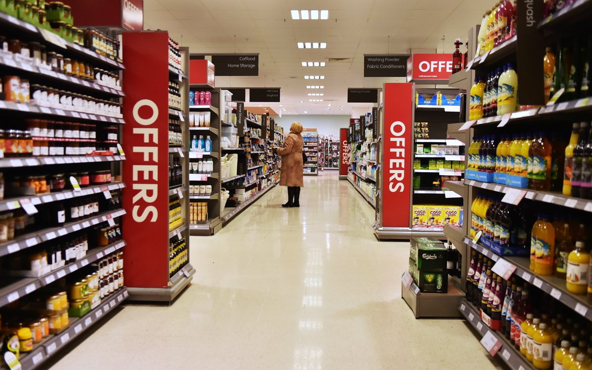 Supermarkets across the country decrease their prices as the cost of living bites.  
Our consumer reporter Bobby Angelov visits Waitrose after their recent move to reduce prices.
truthfal.com/2023/03/16/sup…