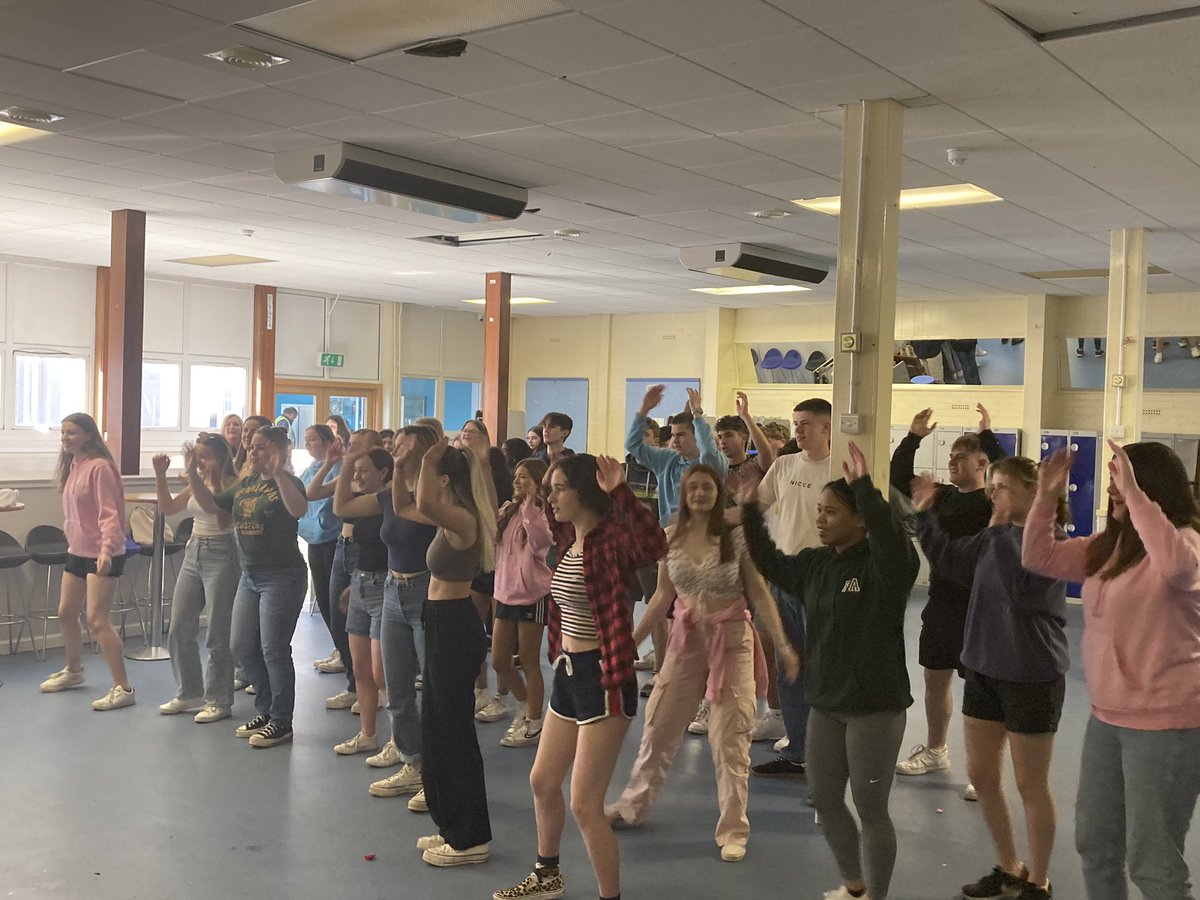 rossjagger1989's tweet photo. So today was @forresacademy1 S6 final farewell before their upcoming exams and then heading off to pastures new 👋!
Great start with a breakfast followed by a bit of Just Dance before heading off to Grant Park for the day ☀️ 
That’s #theforresway https://t.co/yPYVeviMEB
