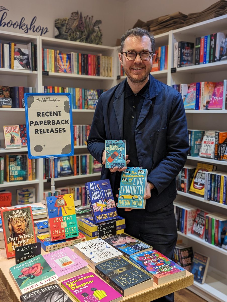 littlebookshops's tweet photo. Fantastic to meet @matson_taylor_ this afternoon. Special signed and #hornseapottery stamped copies of the #indie edition of #AllAboutEvie are on our shelves now!  Plenty of fab fashion, bad driving and dogs...plus a very engaging protagonist. https://t.co/5VlkhzmP0g