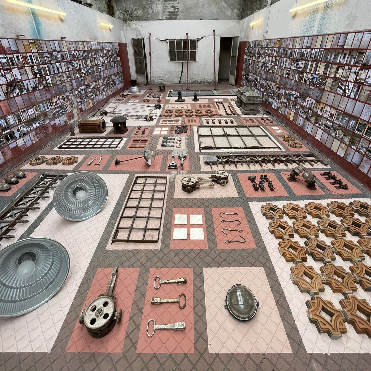 Wir lieben nicht nur Pizza sondern auch Design! Und wenn man beides auf so hohem Niveau kombinieren kann, sind wir dabei. 
Nächste Woche zeigen wir Kimias Highlights der Milan Design Week. #alcova2023 #UseTreeOnTour #MilanDesignWeek #uxdesign