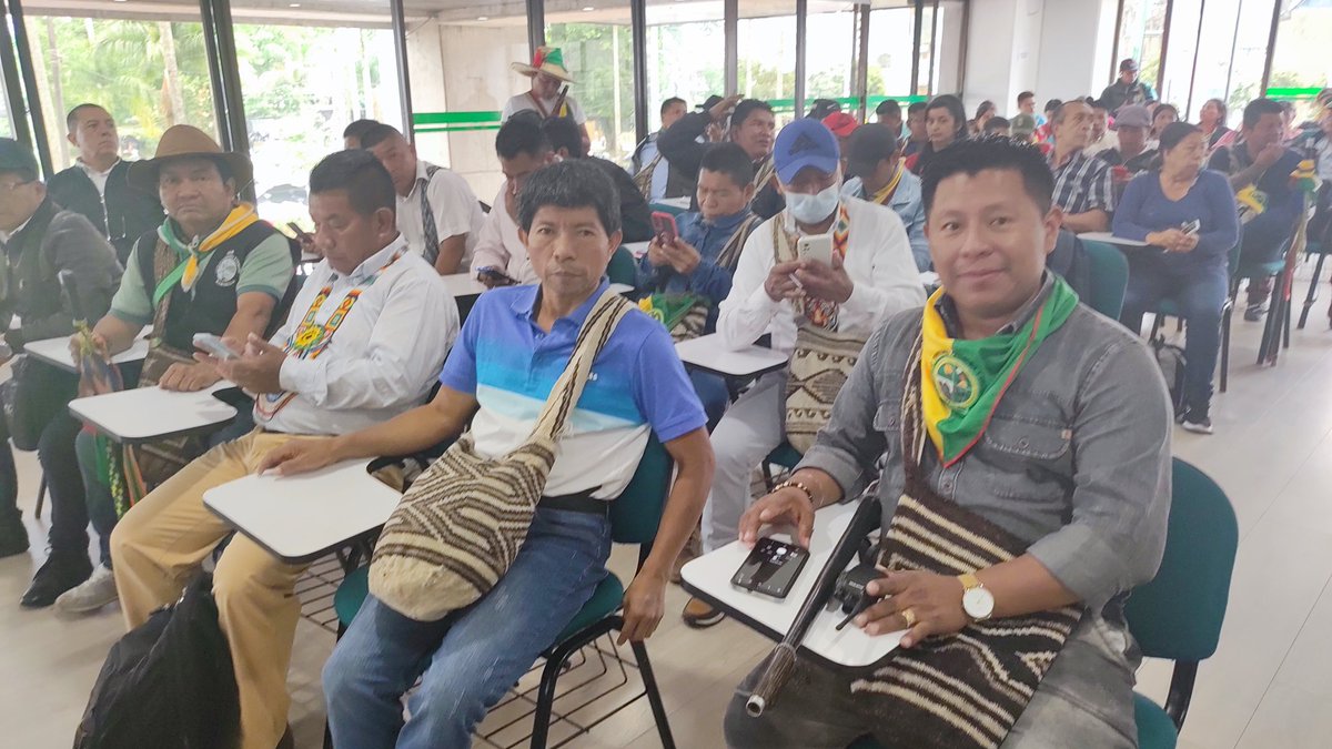 indigenasCRIR's tweet photo. #Emergenciaeducativa La mesa técnica de la casa grande CRIR, inicia la mesa de concertación del pueblo Indígena Embera Chamí y Katio con la @Mineducacion y la Secretaría de Educación Departamental de Risaralda en el marco de gobierno a gobierno. https://t.co/3DN4JQQF86