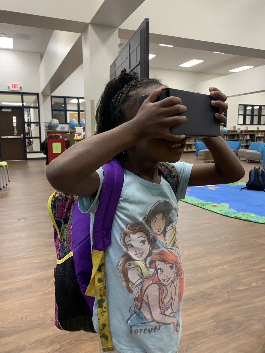 Thanks to a few donated smartphones, we were able to use our new VR headsets with this week’s library rotation on Dark Sky Week, &amp; students are already coming in before school to ask for them! Thank you to everyone who supported our <a href="/DonorsChoose/">DonorsChoose</a>! <a href="/HumbleISD_FCE/">Fall Creek Elem</a> <a href="/HumbleISD_lib/">Humble ISD Libraries</a>