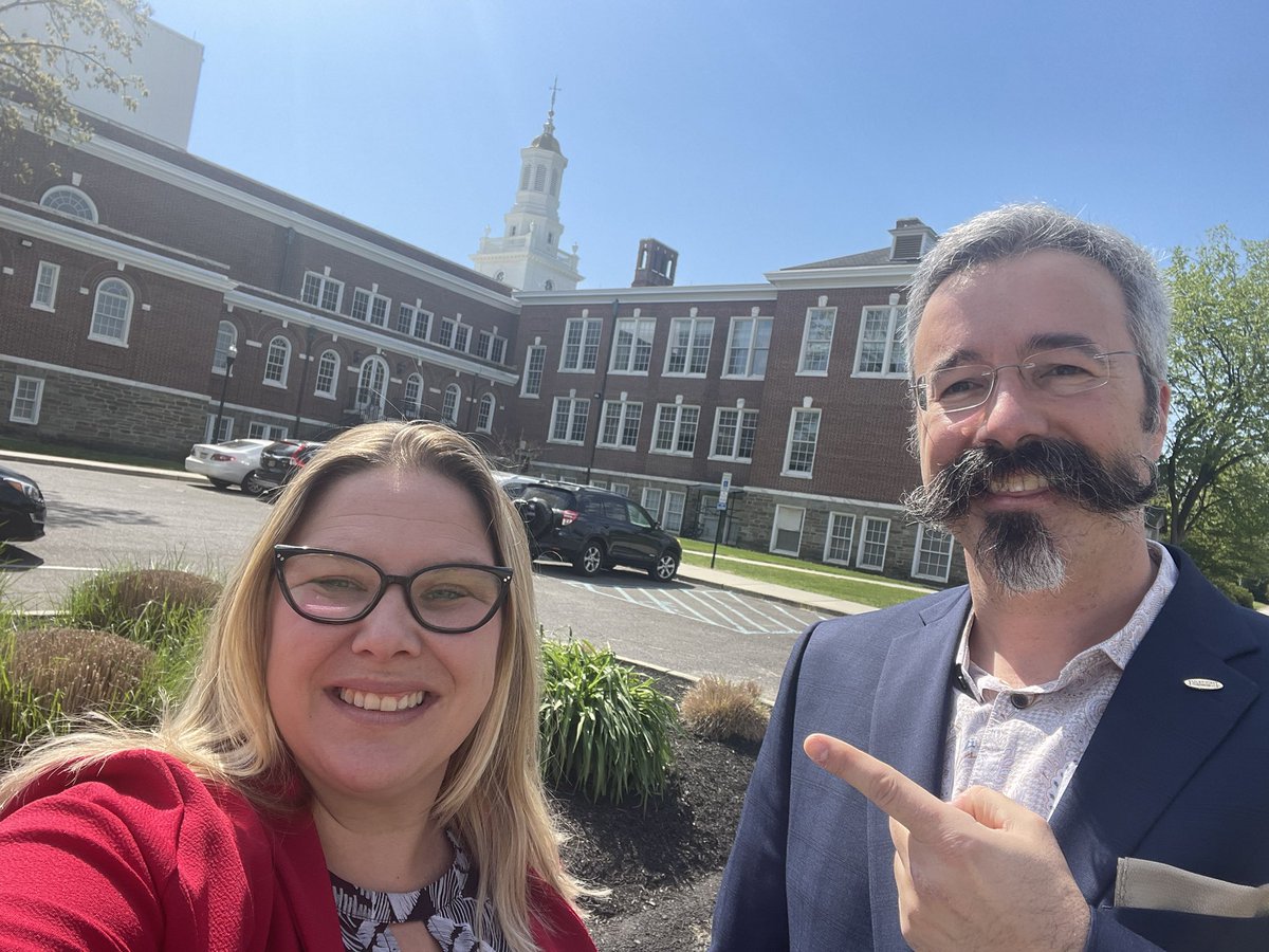 amdrelick's tweet photo. @ThomasJTobin is here! @ThomasJTobin is here! #UDLfangirling @RowanUniversity https://t.co/zVvF5yHGPO
