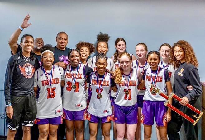 mrspartin's tweet photo. #PhoenixThunderFuture clinched their first win at the #ApacheMemorialShowcase with @InsiderExposure in Knoxville, TN this weekend! #ballhers

 @LadyPhoenixBas @DelaneyRudd4 @Quint_Lewis https://t.co/30eqAfXQPx