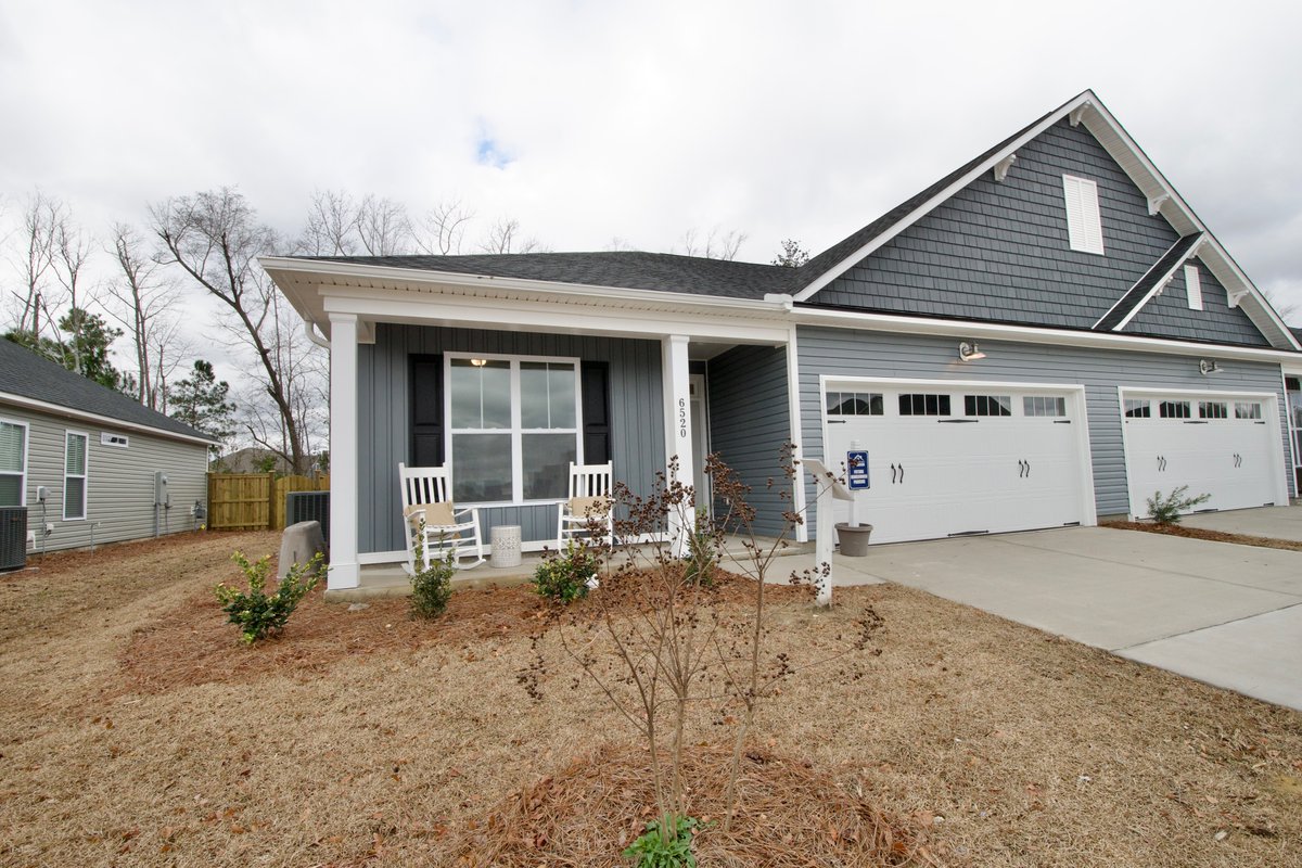 It's almost time for <a href="/ParadeHomesILM/">Parade of Homes ILM</a> This year we have 2 homes to tour, come see us April 29-30 and May 6-7! Learn more about our beautiful Islander plan and the #ParadeofHomes event: wilmingtonparadeofhomes.com/homes/the-isla…

#wilmingtonnc #paradeofhomesILM #lelandnc #newhomes #stevensfinehomes