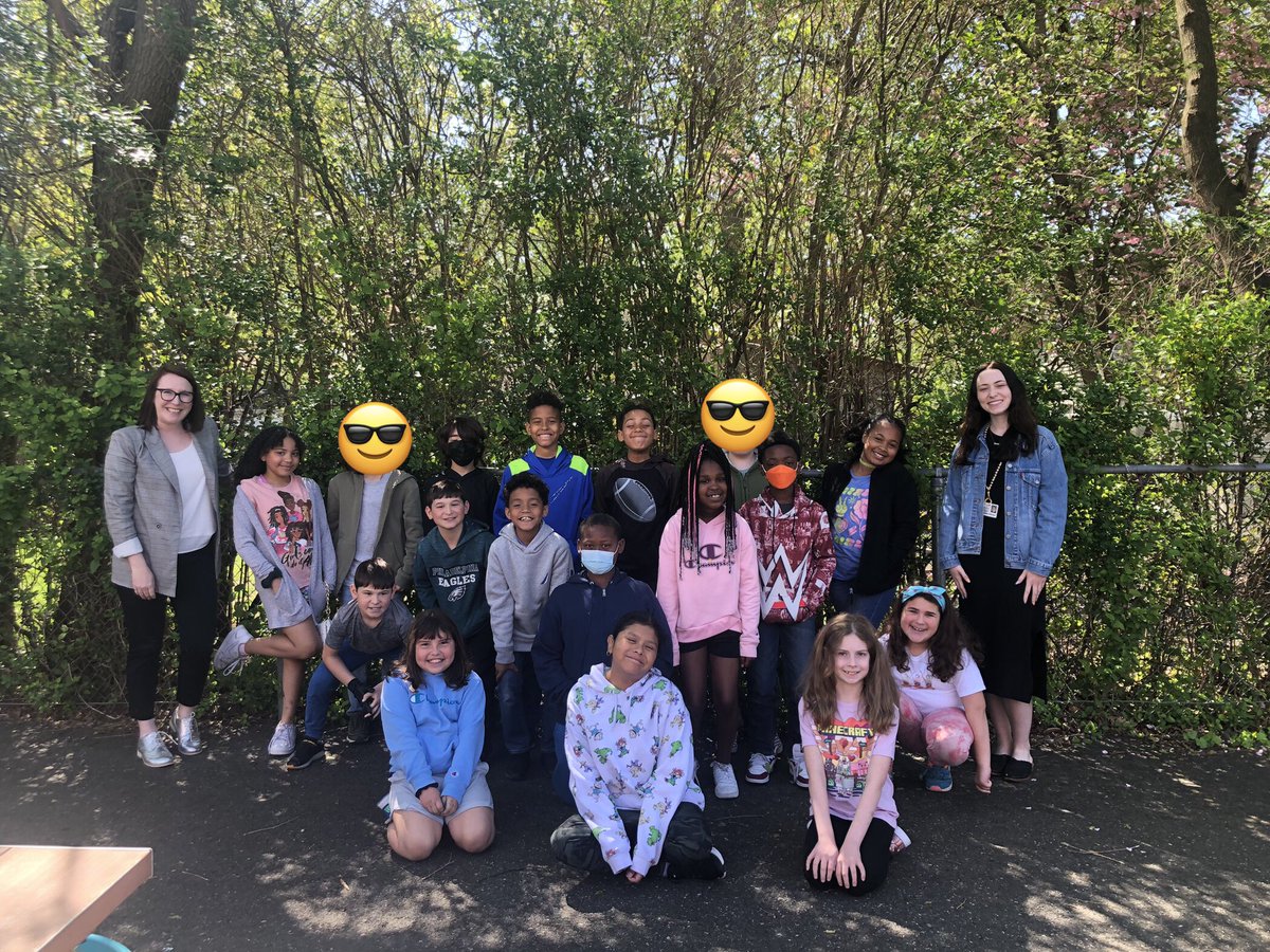 Lauren Catts tweet media