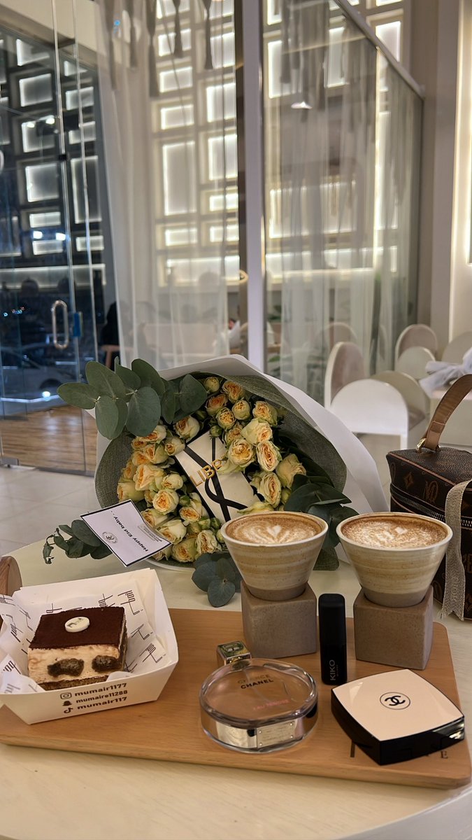 at_____0's tweet photo. 𝐸𝑣𝑒𝑟𝑦 𝑦𝑒𝑎𝑟 𝑎𝑛𝑑 𝑦𝑜𝑢 𝑎𝑟𝑒 𝑓𝑖𝑛𝑒 𝑑𝑎𝑟𝑙𝑖𝑛𝑔.. 💍 https://t.co/mV13G0Bixo