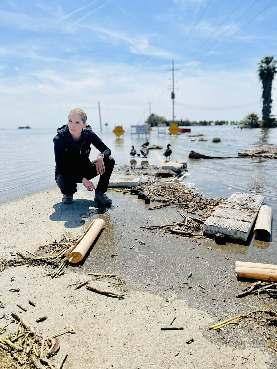 Temps rising, snow is melting. All that water headed straight for already flooded areas in Tulare and Kings County … could be years before #tularelake disappears again … in the meantime it’s covering some of Americas most vital farmland <a href="/ABC/">ABC News</a> <a href="/ABCNewsLive/">ABC News Live</a> <a href="/AlyssaPone/">Alyssa Pone</a> <a href="/timmaytusa/">Timmy Truong</a>