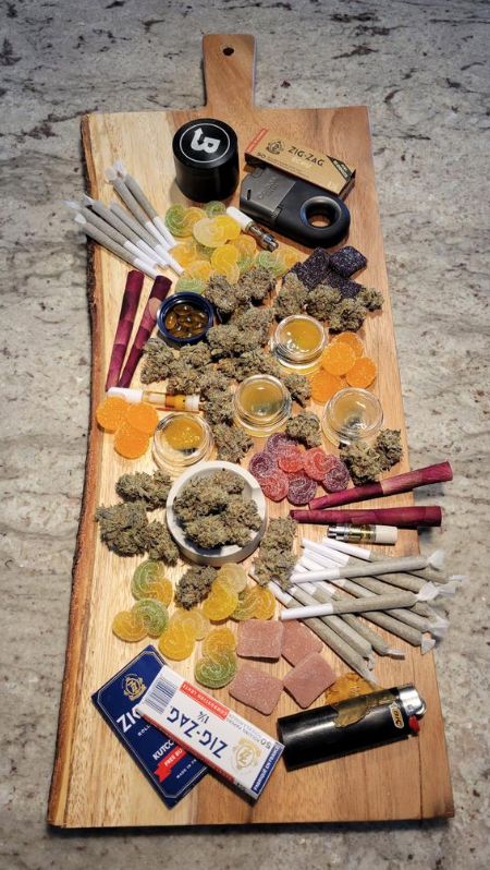 Herbworthy's tweet photo. The only kind of charcuterie that matters. 😇 @kelseycannabis_ https://t.co/zjjr6RC28y