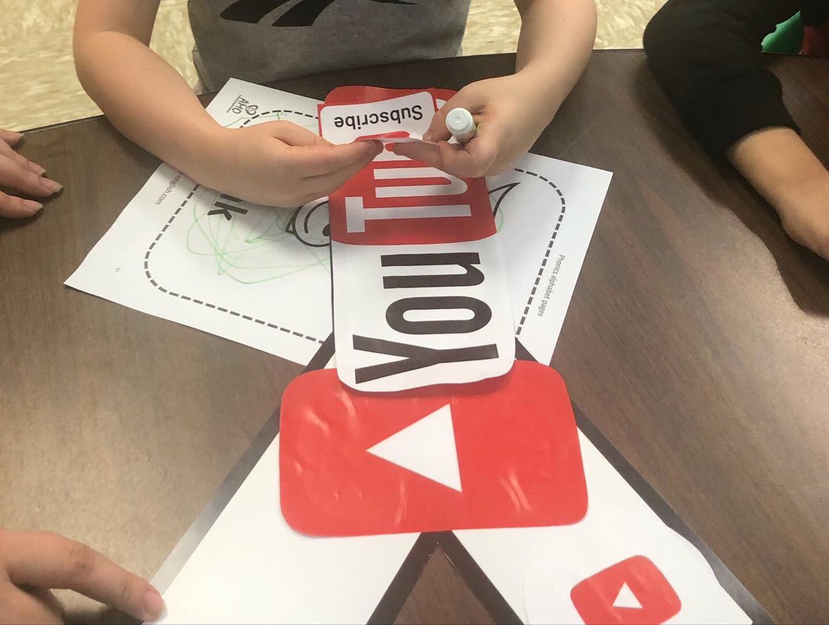 MarianTeaching's tweet photo. The end of such a fun project… Y for a class favorite: YouTube📺 and Z for Zebra🦓
We will definitely bring it back next year!!
#letteroftheweek #yforyoutube #zforzebra https://t.co/POAVnS3Vz3