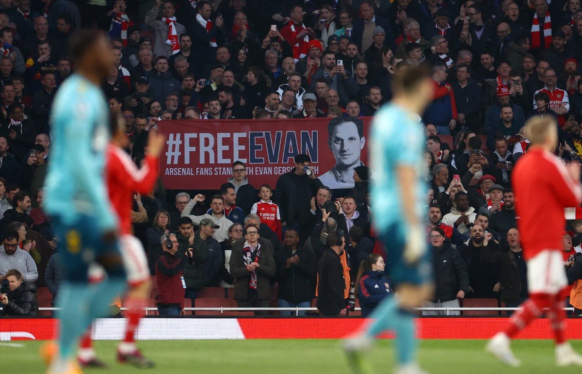 roger bennett tweet media