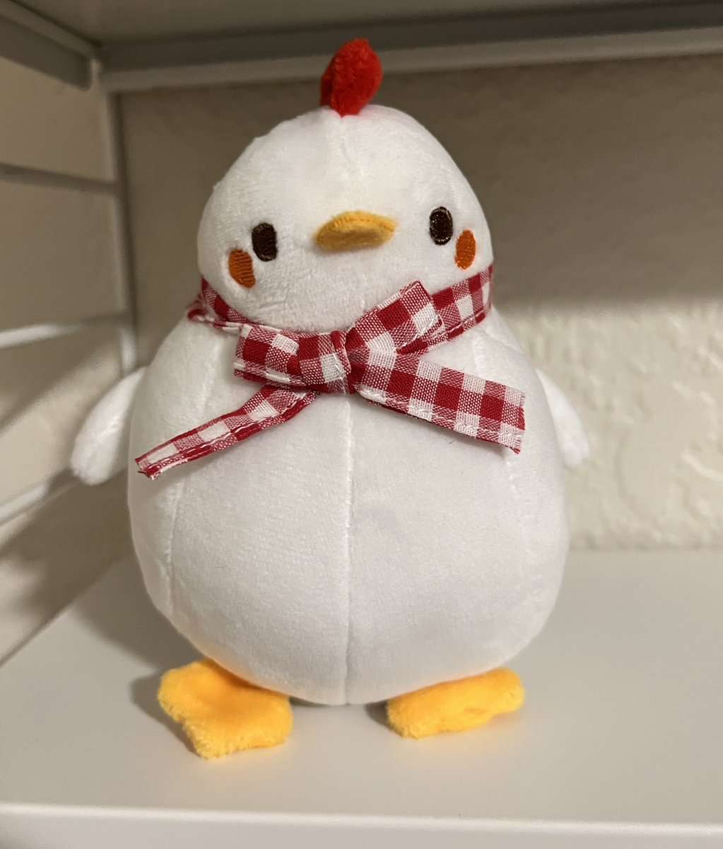 alanabotz's tweet photo. I love my little chickie from @chocolettchoo!! https://t.co/WCZa68xZXz