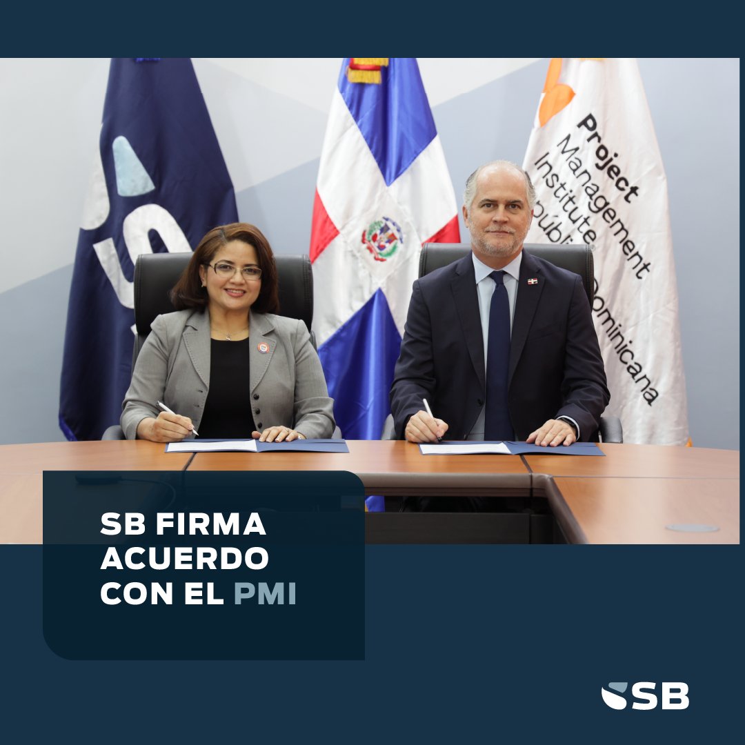 SuperdeBancosRD's tweet photo. La SB y el @PMIRD firmaron un acuerdo que apoya las buenas prácticas de dirección de proyectos en la SB. Esta iniciativa es parte de una serie de esfuerzos para garantizar que la gestión de proyectos, programas y portafolio se realice bajo estándares internacionales.
1/2 https://t.co/NXdqOx3Pfh