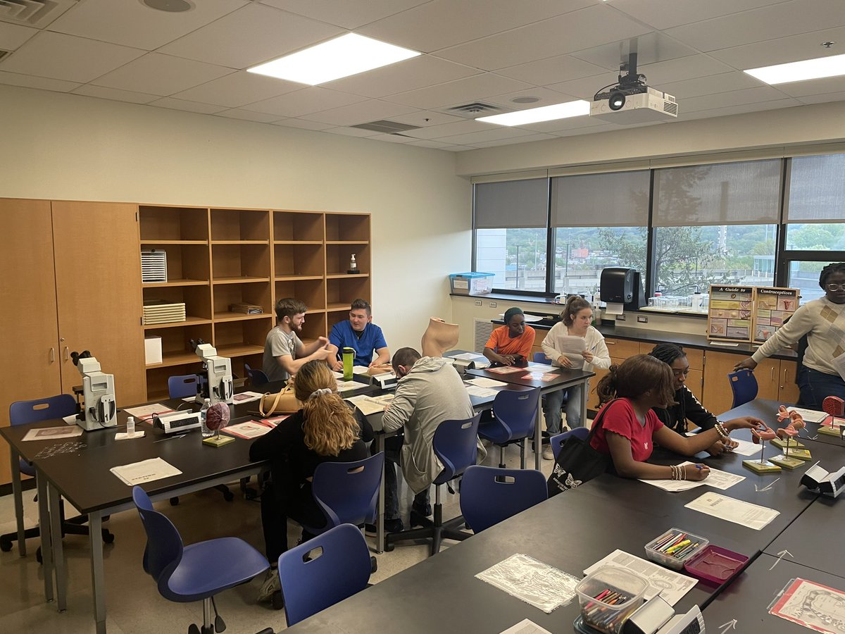 MrsCarroll25's tweet photo. After a few year hiatus due to Covid, the AS A&amp;P cadaver lab field trip to Cincy State is back! The students were able to view 2 cadavers &amp; participate in a reproduction &amp; development station activity. Afterwards, 37 high schoolers (and 1 teacher) absolutely destroyed 11.5 pizzas https://t.co/GgahvvVCTJ