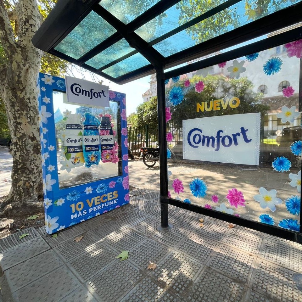 LATCOM | WORLDCOM OOH tweet media