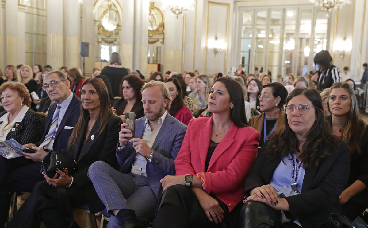 flormarinaro's tweet photo. Junto a @mariaevabellini, @Candelariagdp y @DelfinaClaraL estuvimos participando del #FCEM World Committee Meeting 2023 congreso organizado por OAME y @omeu_uy a quienes agradecemos por su invitación. https://t.co/eVyGELeDoB
