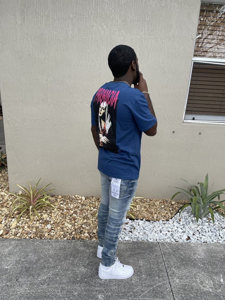 tonyaboyvari's tweet photo. Stacking my bread to the celling staying 10 toes forever
#llgrandaddy💔🕊 https://t.co/r4K0azVBF1