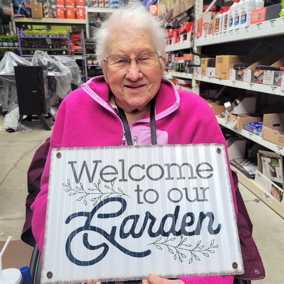 ShelbyCrossing's tweet photo. Snow can't stop us from adding Color to our Campus! Our residents braved the spring snow to pick out the perfect seeds and decorations for our gardens. We can't wait to see these vibrant flowers and delicious herbs bloom. 🌺🌿 #CampusInColor #CommunityGarden #trilogyliving https://t.co/lOW7JmsrF3